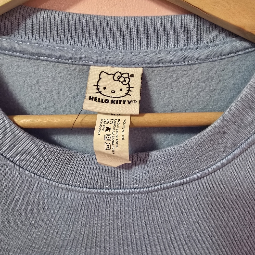 Hello Kitty "HAPPY THOUGHTS" Light Blue Crew Neck Sweater Size Large - Picture 4 of 7